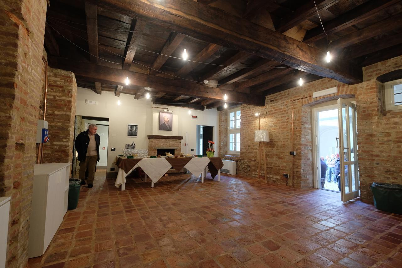 Palazzo Sacco Hostello 포사노 외부 사진