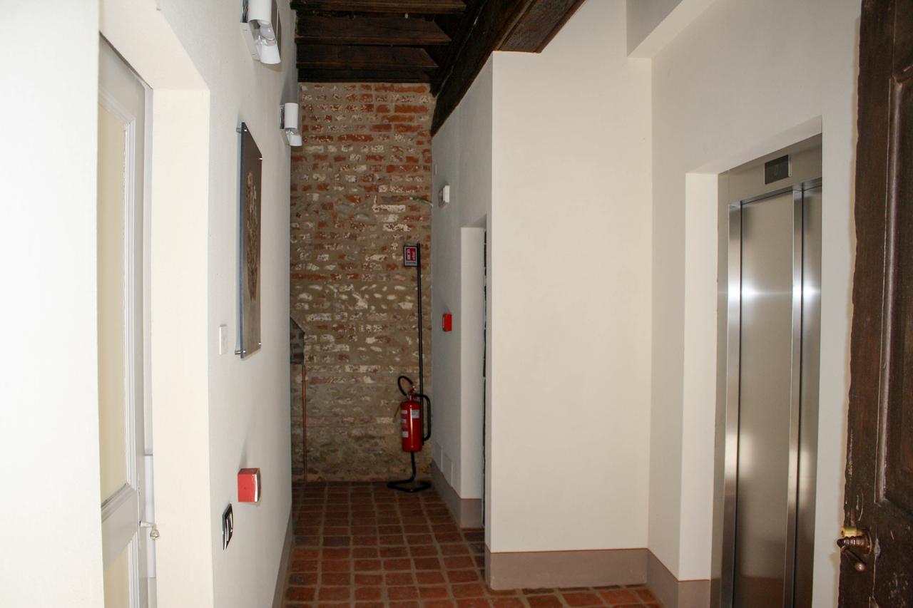 Palazzo Sacco Hostello 포사노 외부 사진