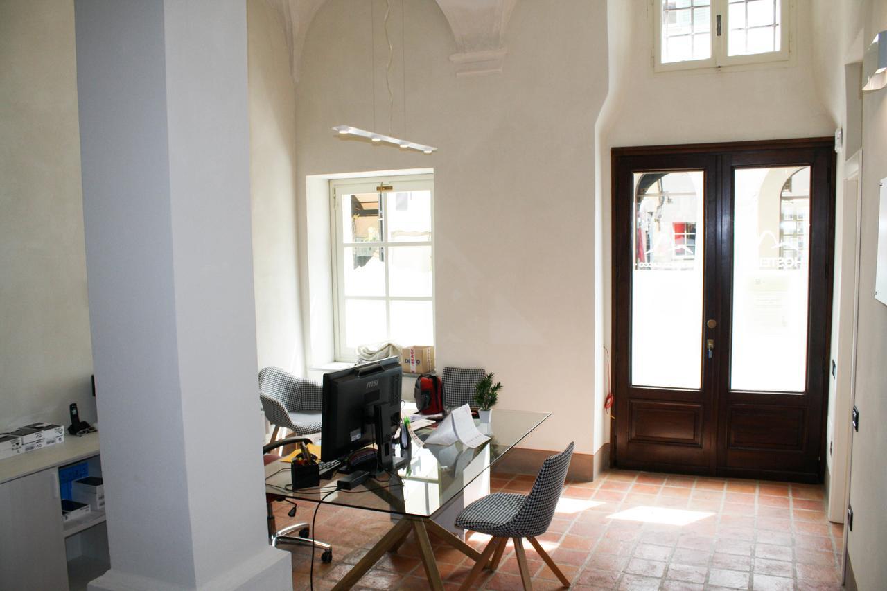 Palazzo Sacco Hostello 포사노 외부 사진
