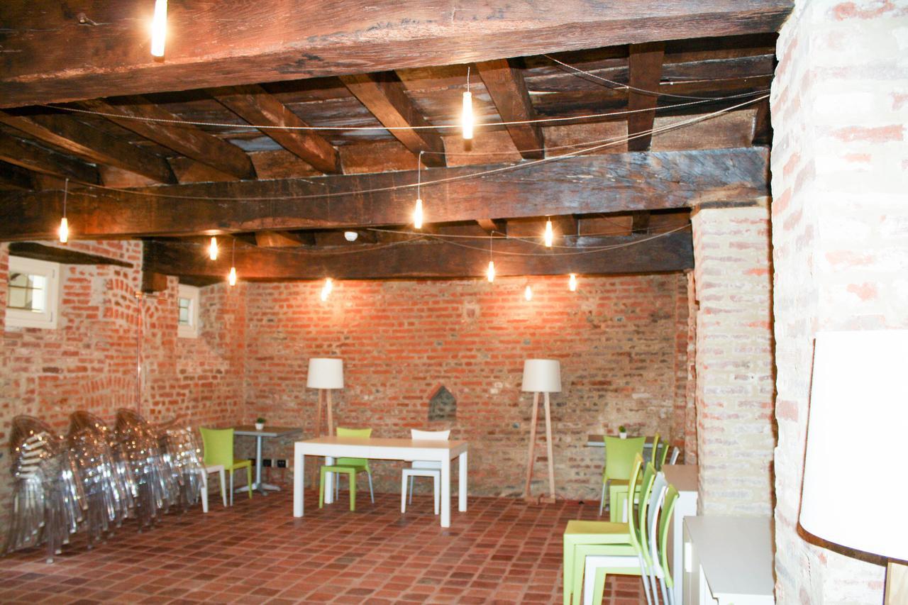 Palazzo Sacco Hostello 포사노 외부 사진